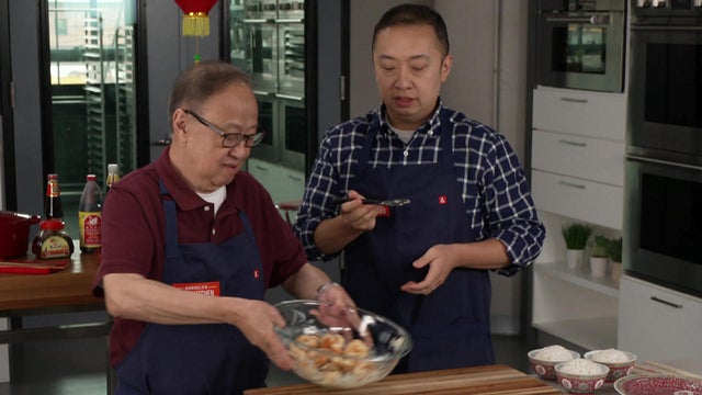jeffrey-and-kevin-pang-preparing-honey-walnut-shrimp-1280.jpg 